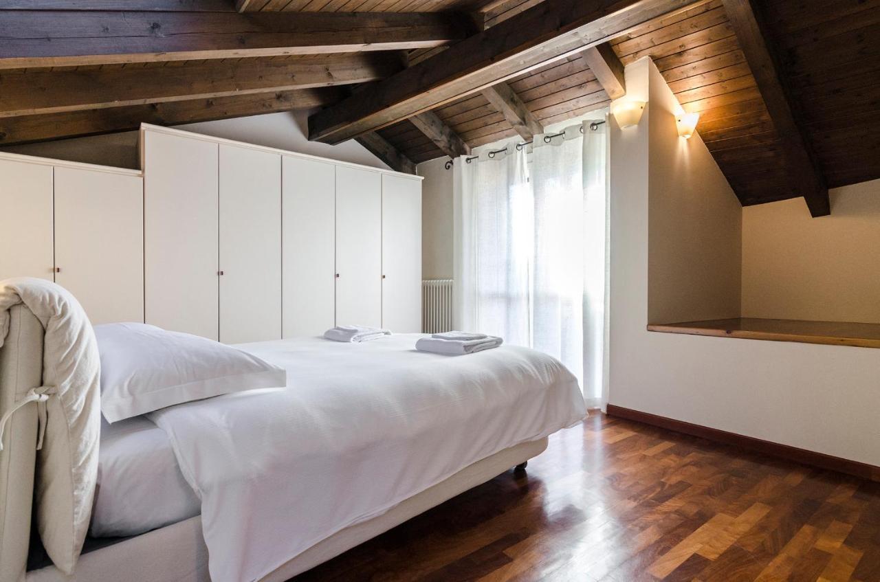 Flat 13: Elegante E Luminoso Con Terrazzo Privato Appartement Bologna Buitenkant foto