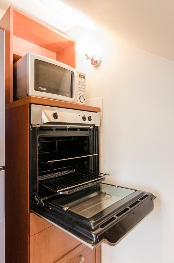 Flat 13: Elegante E Luminoso Con Terrazzo Privato Appartement Bologna Buitenkant foto