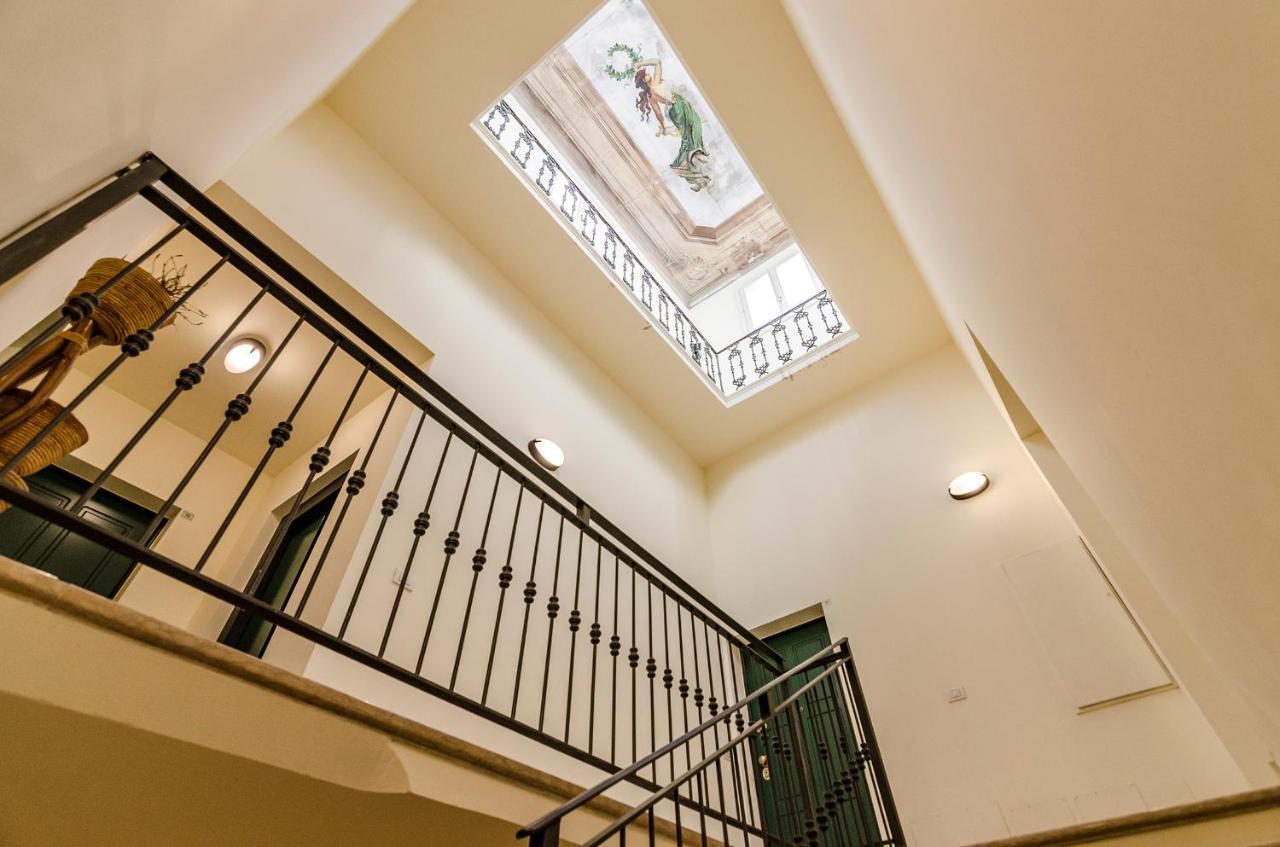 Flat 13: Elegante E Luminoso Con Terrazzo Privato Appartement Bologna Buitenkant foto