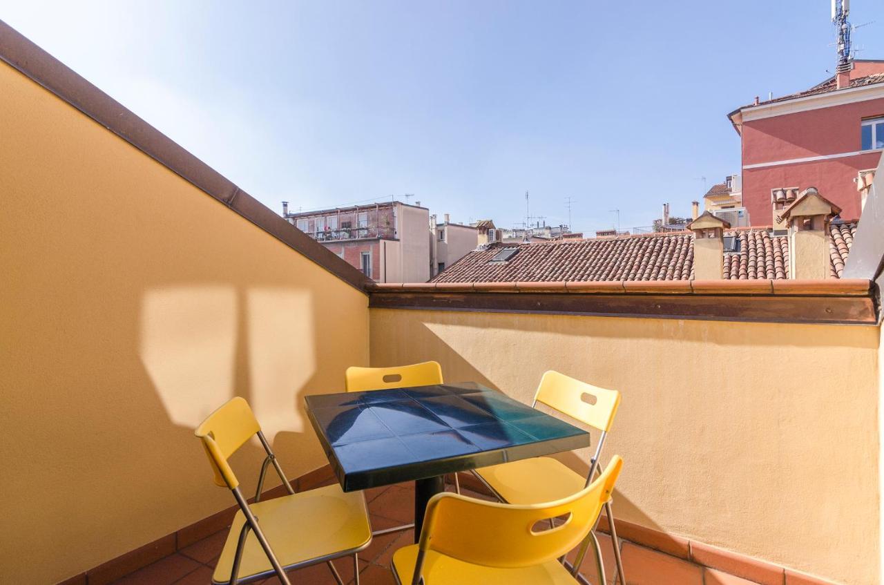 Flat 13: Elegante E Luminoso Con Terrazzo Privato Appartement Bologna Buitenkant foto