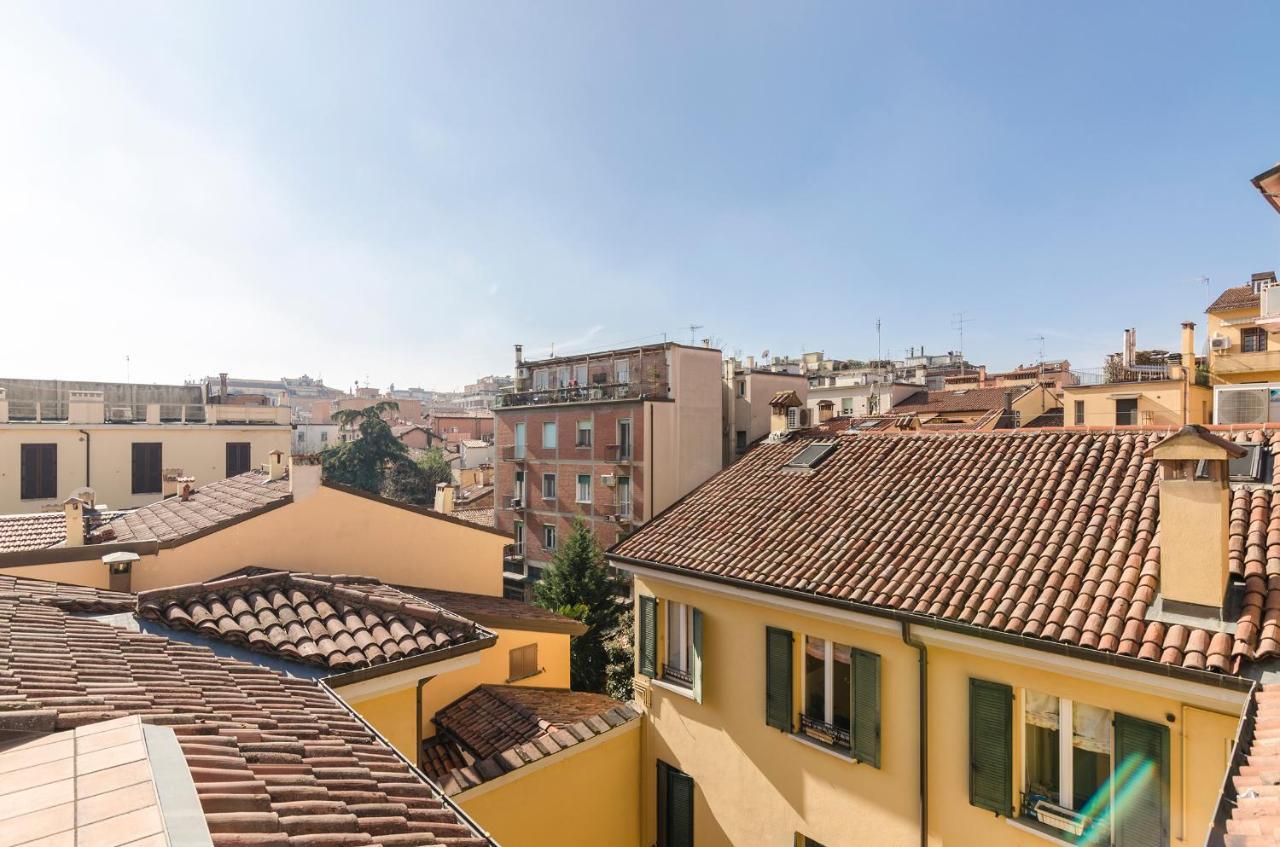 Flat 13: Elegante E Luminoso Con Terrazzo Privato Appartement Bologna Buitenkant foto
